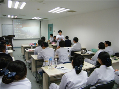 赵艳护士长点评.JPG