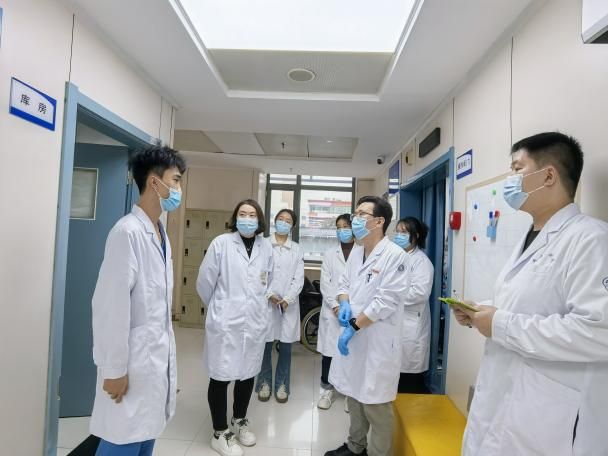 图片5.jpg 图片5.jpg