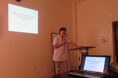 吕健2014工作照-授课.JPG 吕健2014工作照-授课.JPG