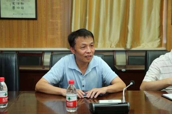 副院长李文典致欢送辞.jpg