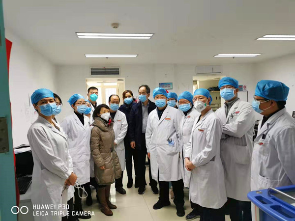 1-主委薛红安在交班_副本.jpg