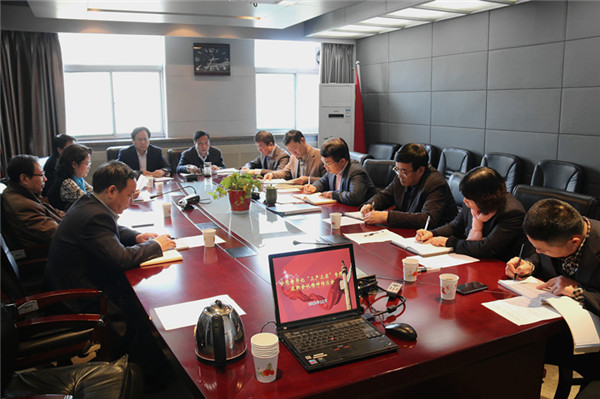 我院党委召开“三严三实”述职会议精神传达会2.JPG