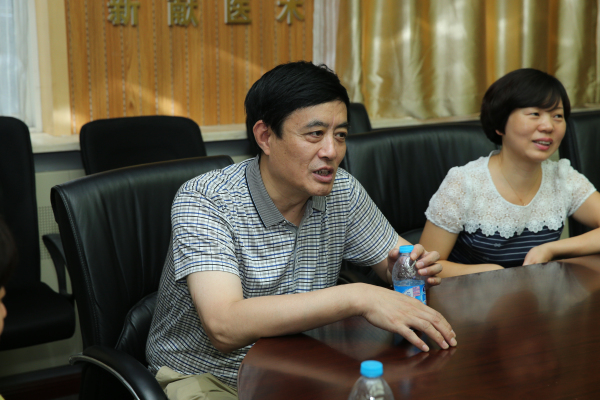 党委副书记、工会主席黎一鸣致欢送辞.jpg 党委副书记、工会主席黎一鸣致欢送辞.jpg