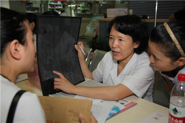 4张桂莲.jpg