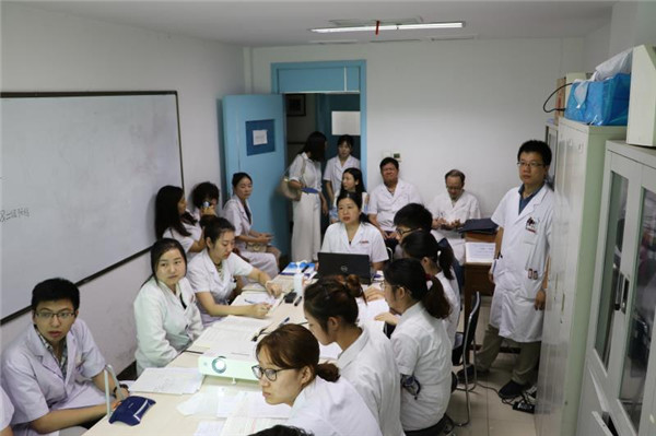 2.神经内科教学查房.jpg