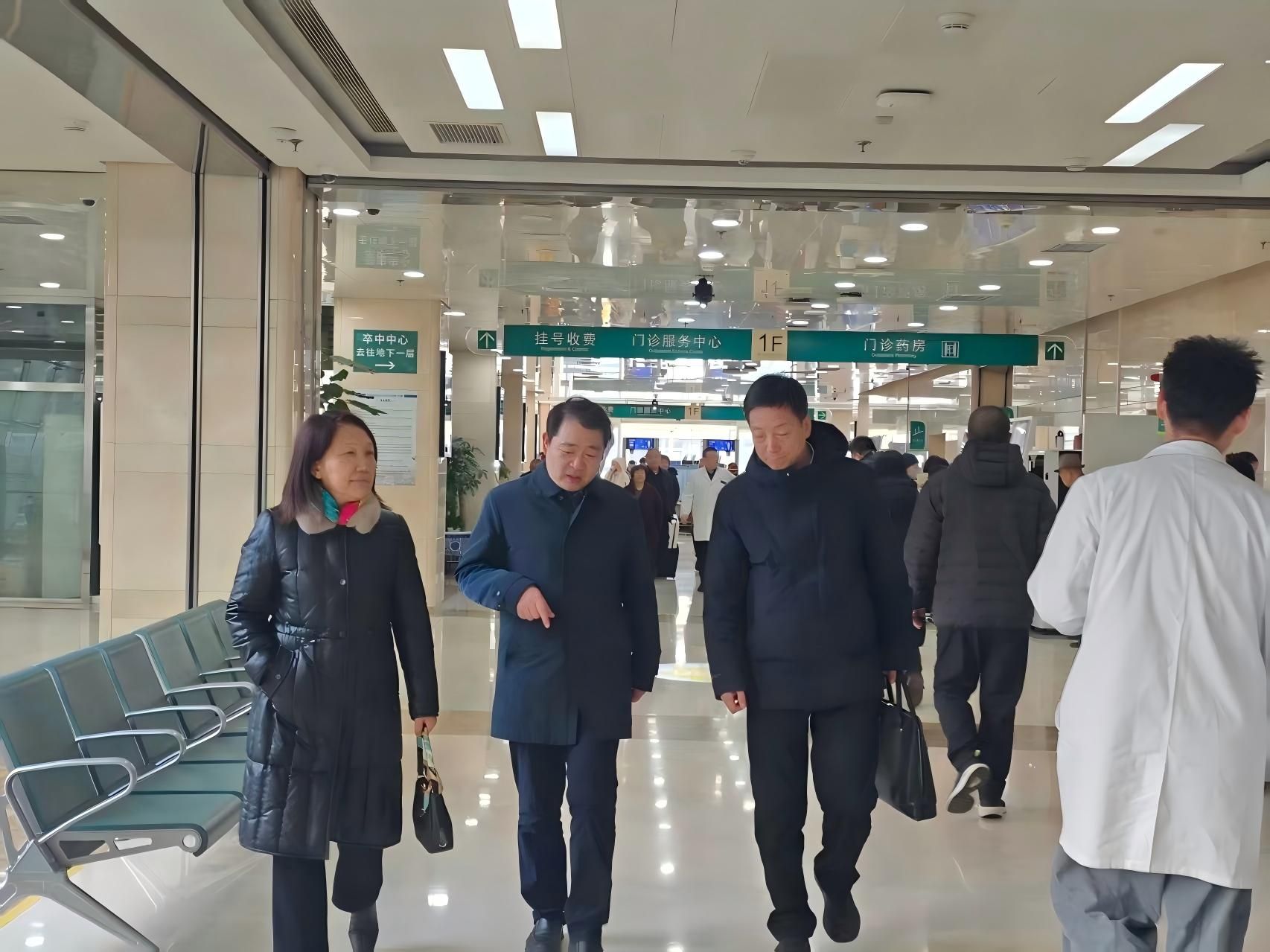 参访(1).jpg 参访(1).jpg