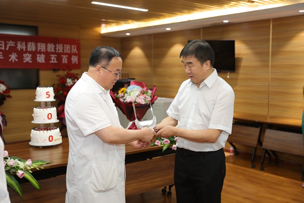 微信图片_20210726143207_副本.jpg