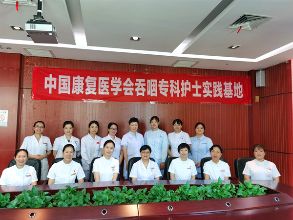 合影留念_副本.jpg